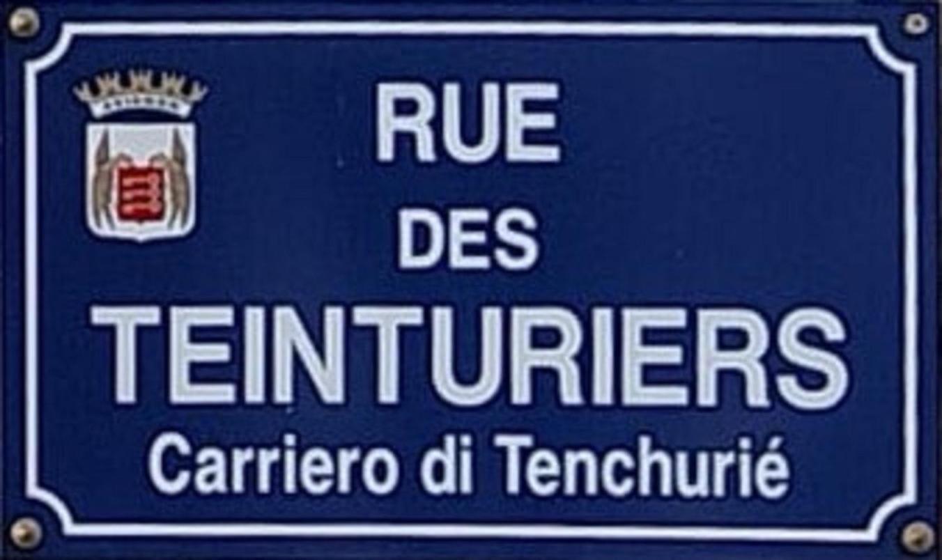 Au Fil De L'eau *