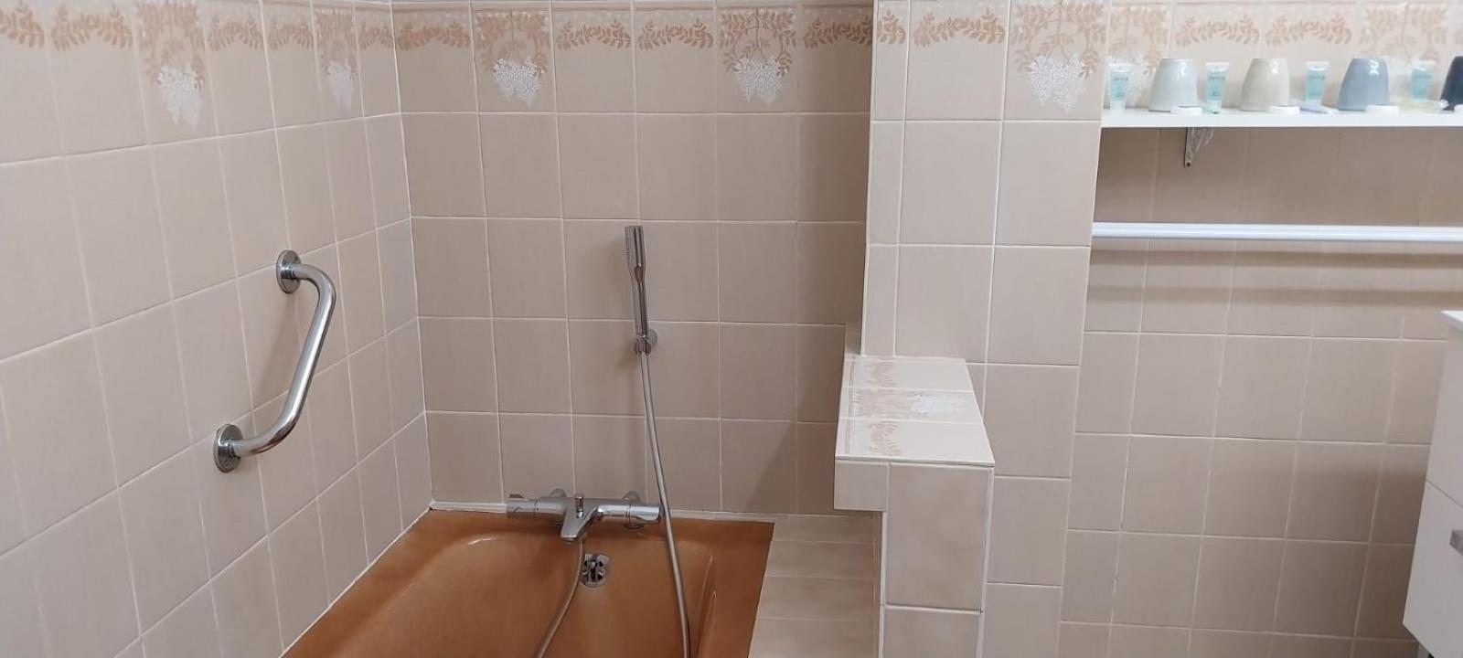 Au Fil De L'eau Apartment *